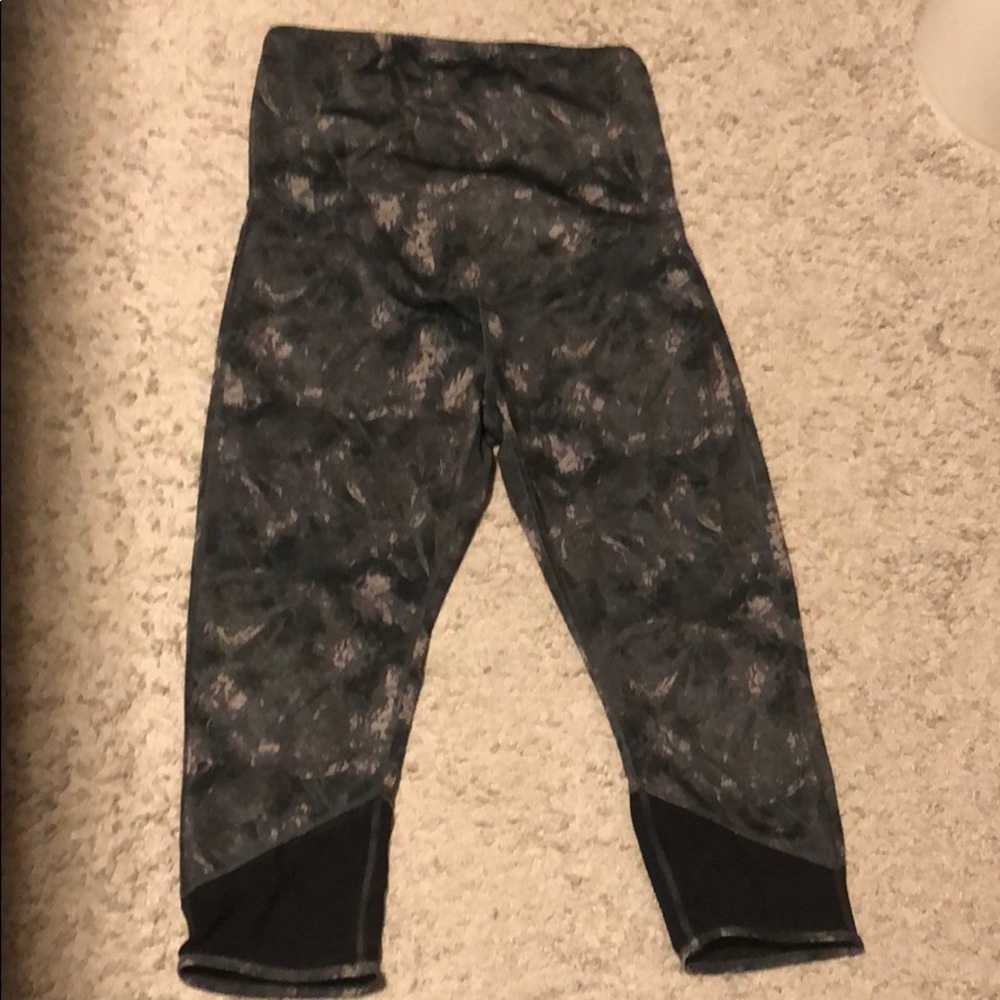 Stretch and soft maternity workout capris